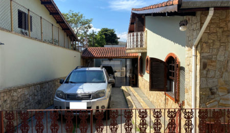 Casa à venda com 3 quartos, sendo 1 suíte,  em Parque Santa Rosa, Suzano, SP