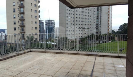 Apartamento à venda com 4 suítes em Panamby, São Paulo, SP