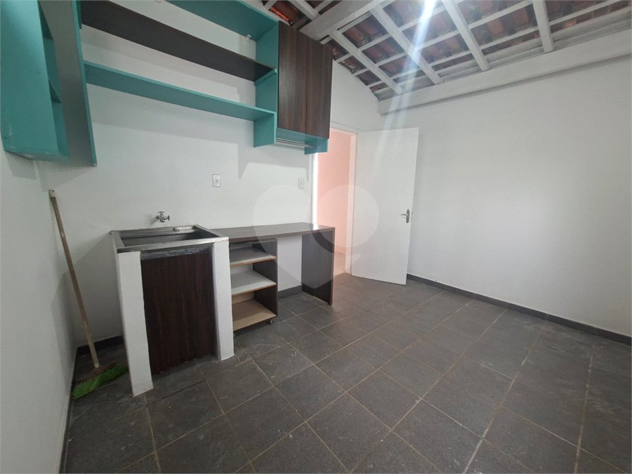 Casa à venda ou para alugar com 3 quartos, sendo 1 suíte, em Vila Aparecida, Itapetininga, SP