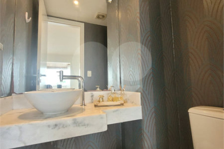 Apartamento à venda com 3 suítes no Centro, Santo André, SP