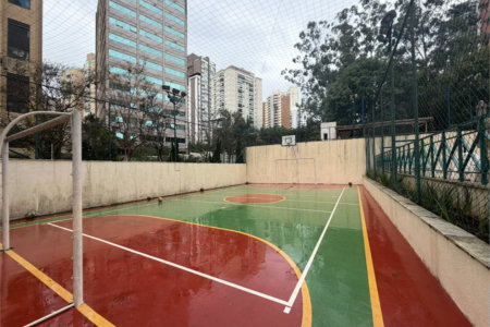 Apartamento à venda com 3 suítes em Vila Suzana, São Paulo, SP
