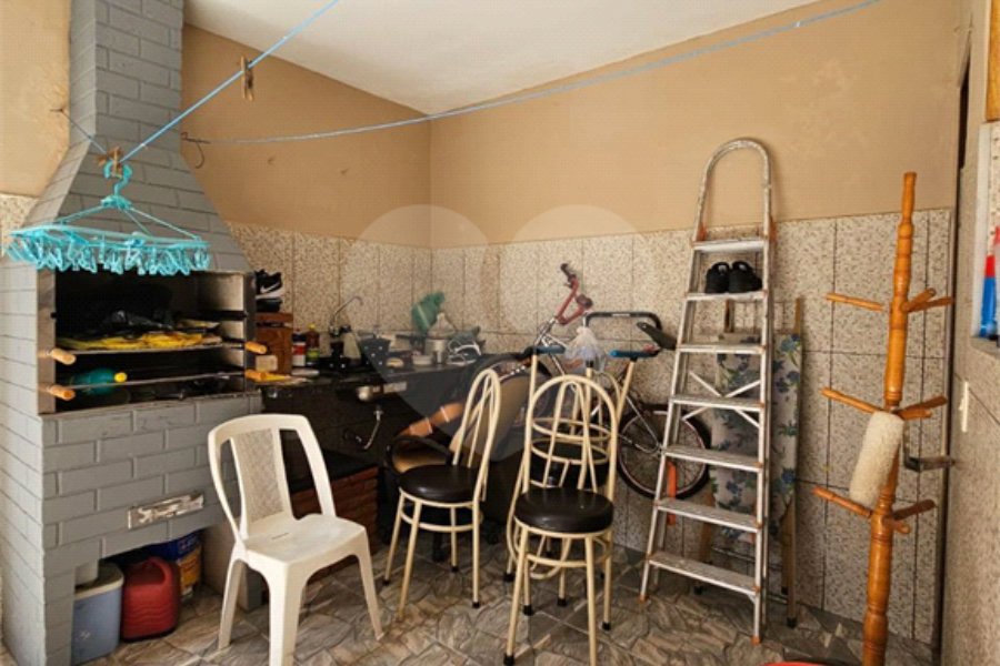Sobrado à venda com 3 quartos em Vila Sabrina, São Paulo, SP