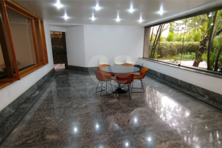 Duplex para alugar com 3 suítes em Real Parque, São Paulo, SP