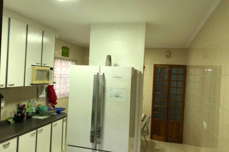 Casa à venda com 3 quartos, sendo 1 suíte,  em Vila Gustavo, São Paulo, SP