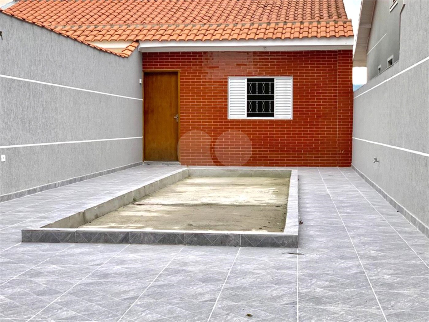 Sobrado à venda com 3 quartos, sendo 1 suíte, em Tremembé, São Paulo, SP