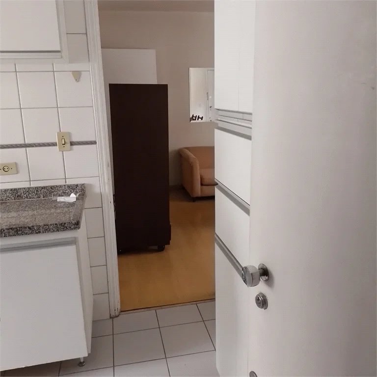 Apartamento à venda com 3 quartos, sendo 1 suíte, em Pinheiros, São Paulo, SP