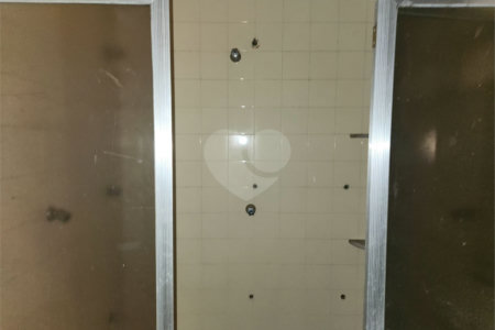 Sobrado à venda ou para alugar com 4 quartos, sendo 2 suítes, no Centro, Araraquara, SP