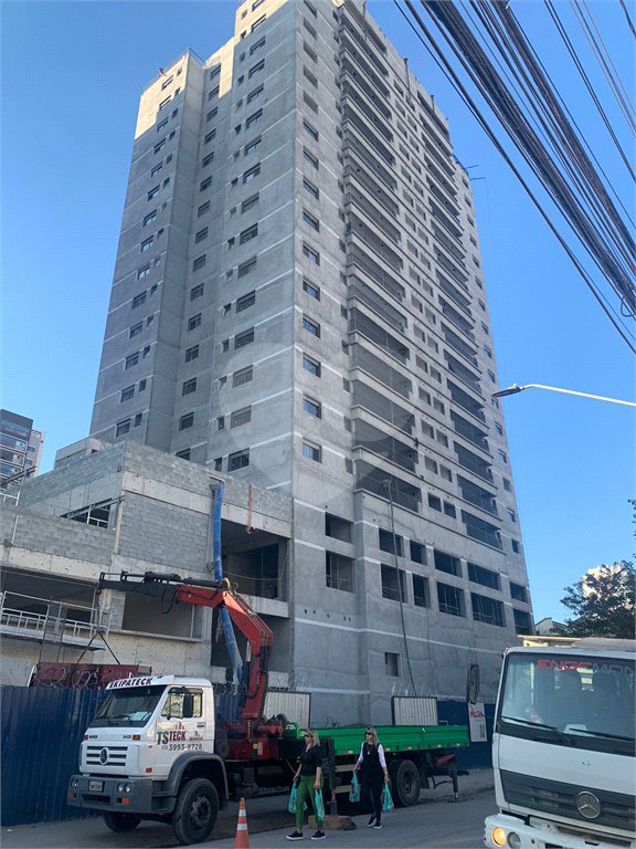 Apartamento à venda com 3 quartos, sendo 1 suíte, em Parque São Jorge, São Paulo, SP