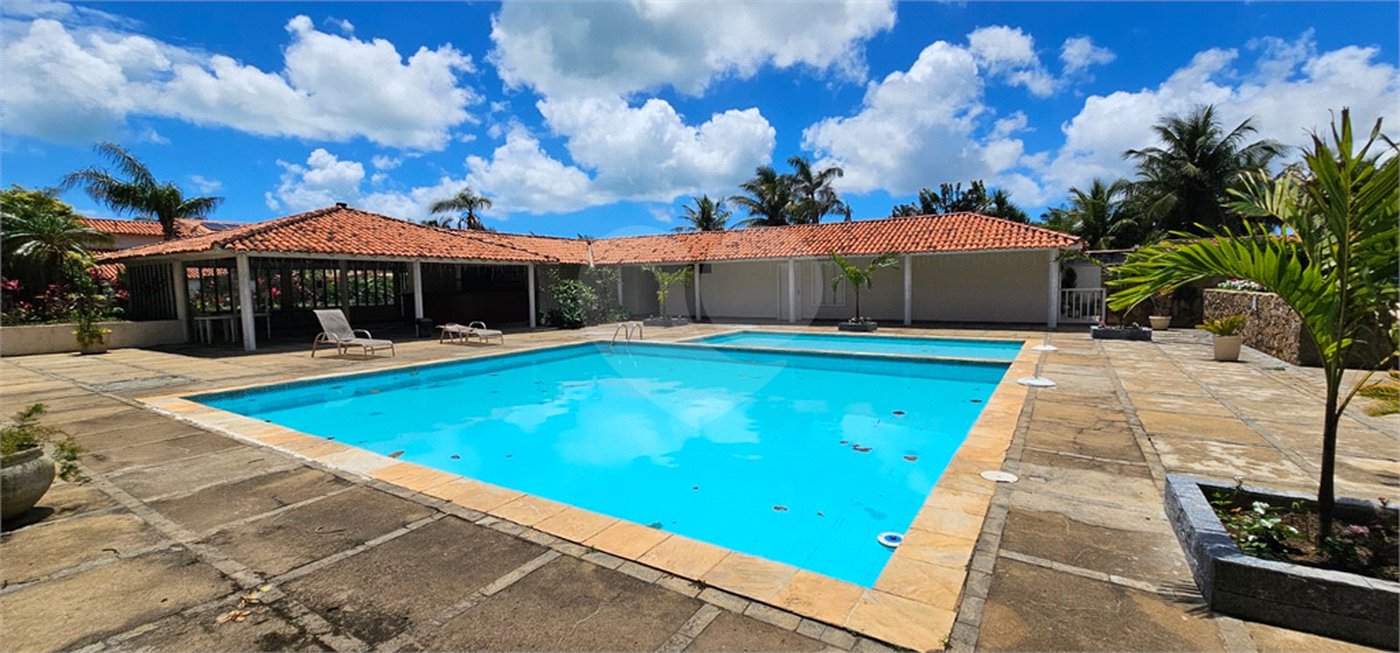 Casa em condomínio à venda ou para alugar com 3 quartos, sendo 2 suítes,  em Praia Rasa, Armação dos Búzios, RJ