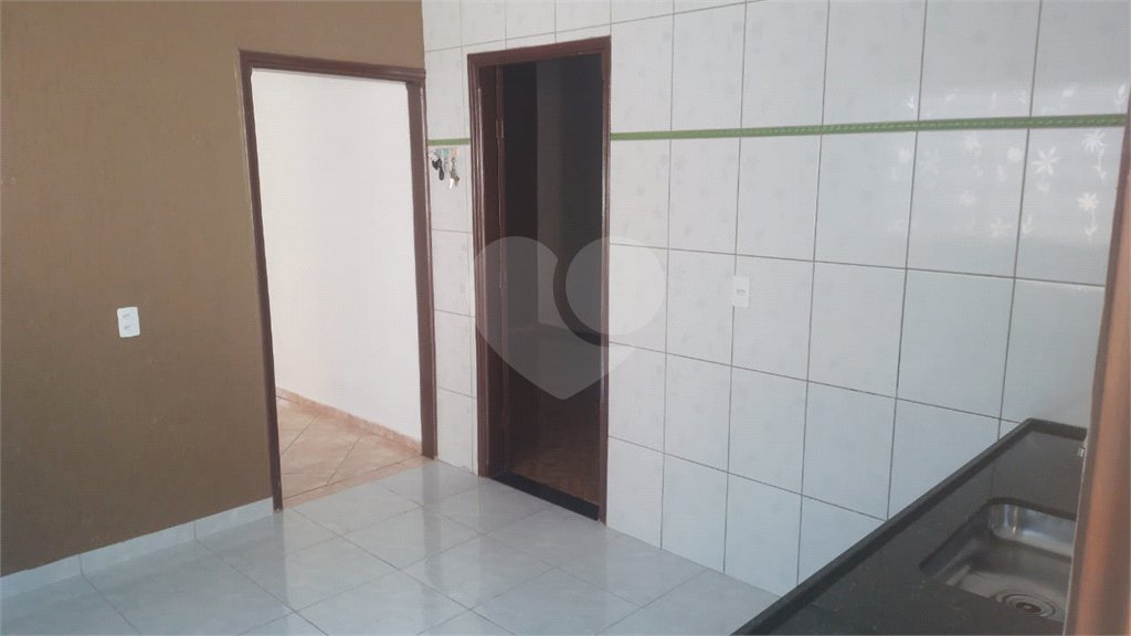 Casa à venda com 2 quartos, sendo 1 suíte,  em Vila Judite, Itapetininga, SP
