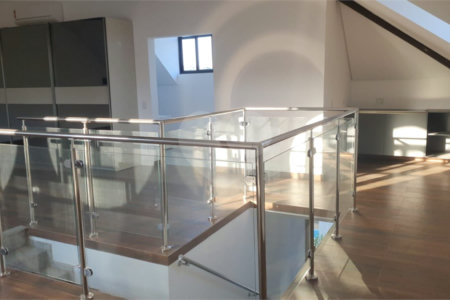 Casa à venda com 4 suítes no condomínio Vila Inglesa, Atibaia - SP