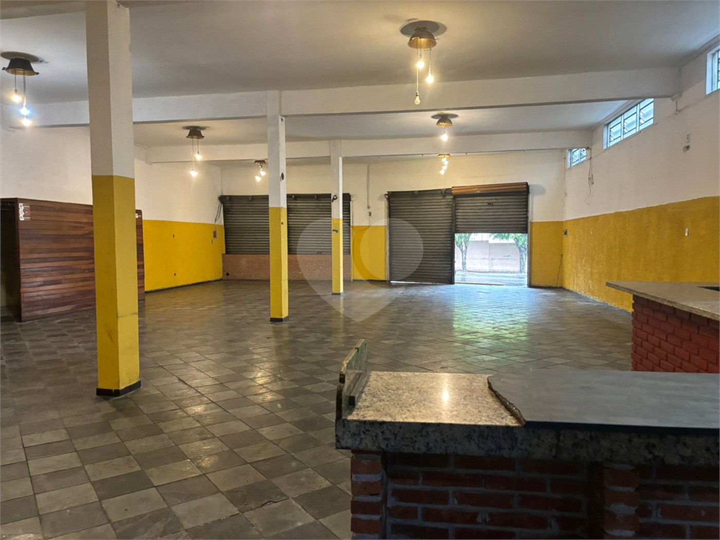 Salão para alugar em Vila Monteiro, Poá, SP