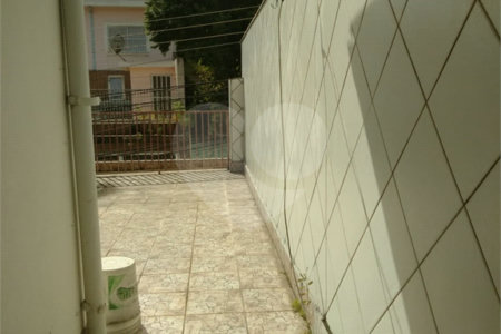 Sobrado à venda com 3 quartos, sendo 1 suíte, em Chora Menino, São Paulo, SP