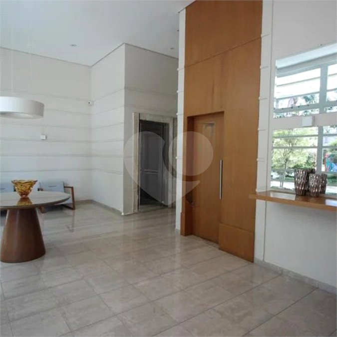 Apartamento à venda com 3 suítes em Vila Suzana, São Paulo, SP