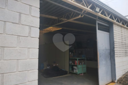 Casa à venda com 3 quartos em Caxambu, Jundiaí, SP