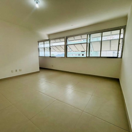 Apartamento com 2 dormitórios à venda, 85 m² por R$ 680.000,00 - Pompéia - Santos/SP