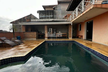 Casa à venda com 3 quartos, sendo 2 suítes, em Jardim Real, Bom Jesus dos Perdões, SP
