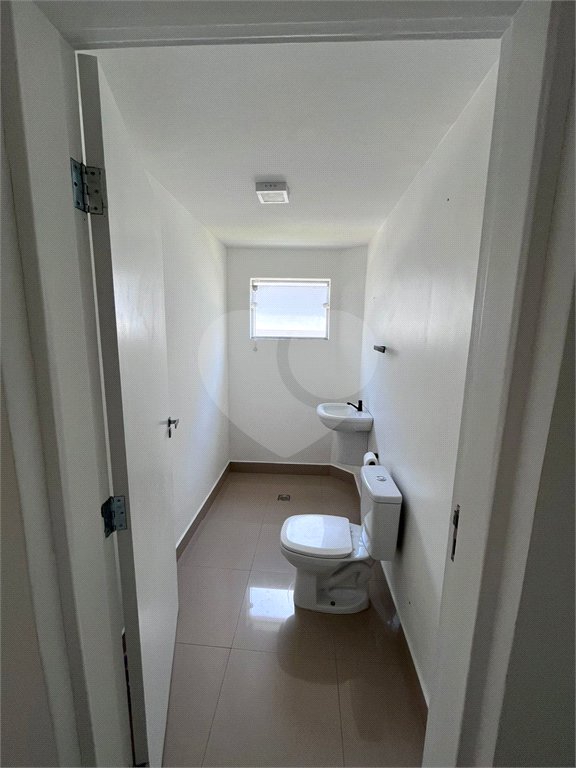 Sobrado à venda com 3 quartos em Parada Inglesa, São Paulo, SP