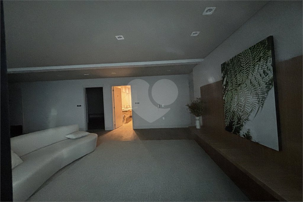 Apartamento à venda com 3 suítes em Vila Romana, São Paulo, SP