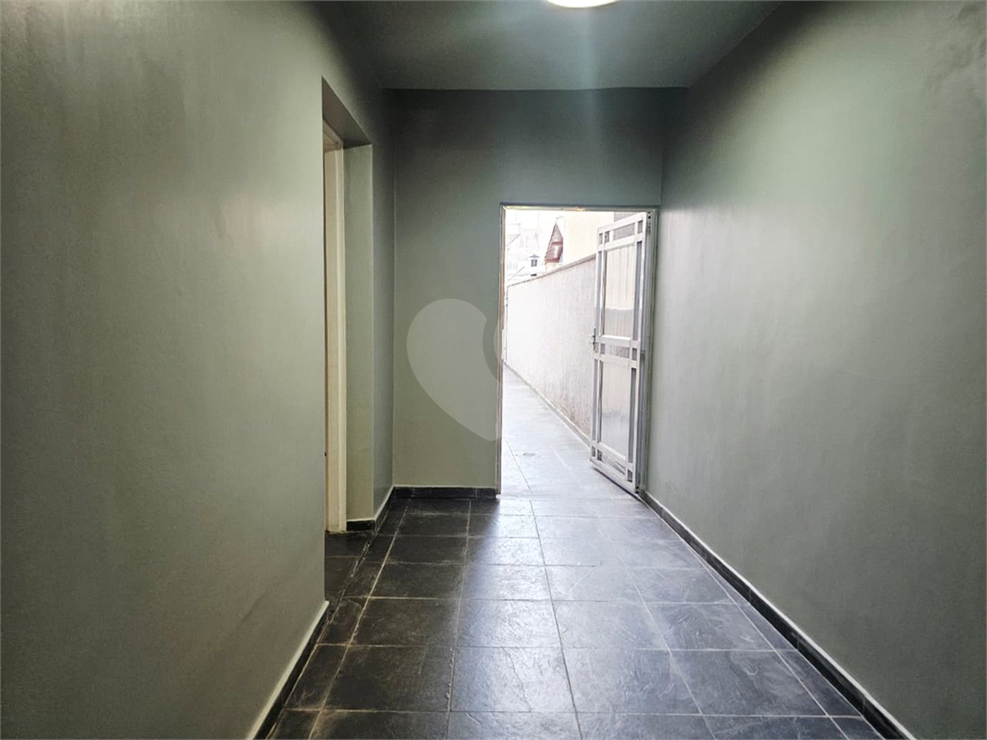 Sobrado à venda com 4 quartos, sendo 1 suíte, em Vila Guilherme, São Paulo, SP