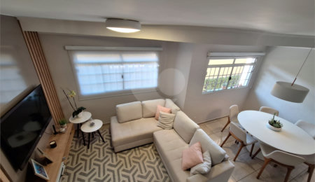 Casa à venda com 3 quartos, sendo 1 suíte,  no condomínio Villaggio Tronchim, São Paulo - SP