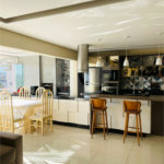 Apartamento à venda com 3 quartos, sendo 1 suíte,  em Vila Suissa, Mogi das Cruzes, SP