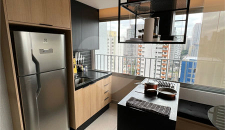 Apartamento à venda com 1 suíte em Jardim das Acácias, São Paulo, SP