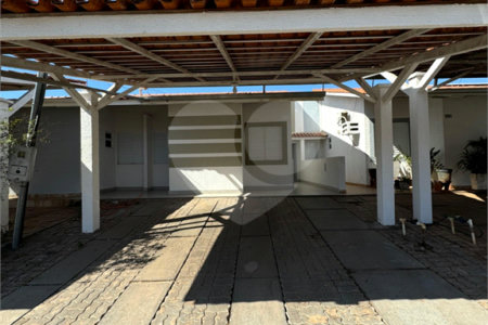 Casa à venda com 3 quartos, sendo 1 suíte, no condomínio Terra Nova, Várzea Grande - MT