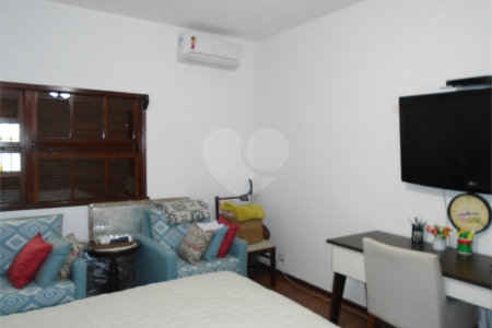 Casa Térrea à venda com 3 quartos, sendo 1 suíte,  em Alto da Boa Vista, São Paulo, SP