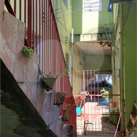 Sobrado à venda com 4 quartos em Vila Mira, São Paulo, SP