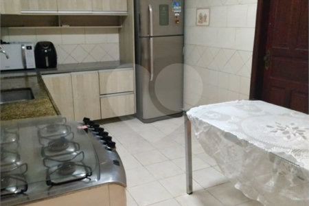 Sobrado à venda com 4 quartos, sendo 2 suítes,  em Instituto de Previdência, São Paulo, SP