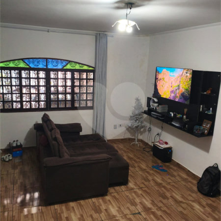 Sobrado à venda com 3 quartos, sendo 1 suíte,  em Conjunto Residencial Vista Verde, São Paulo, SP