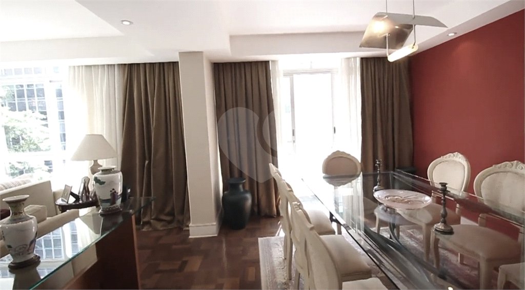 Apartamento à venda com 3 quartos, sendo 1 suíte, em Higienópolis, São Paulo, SP