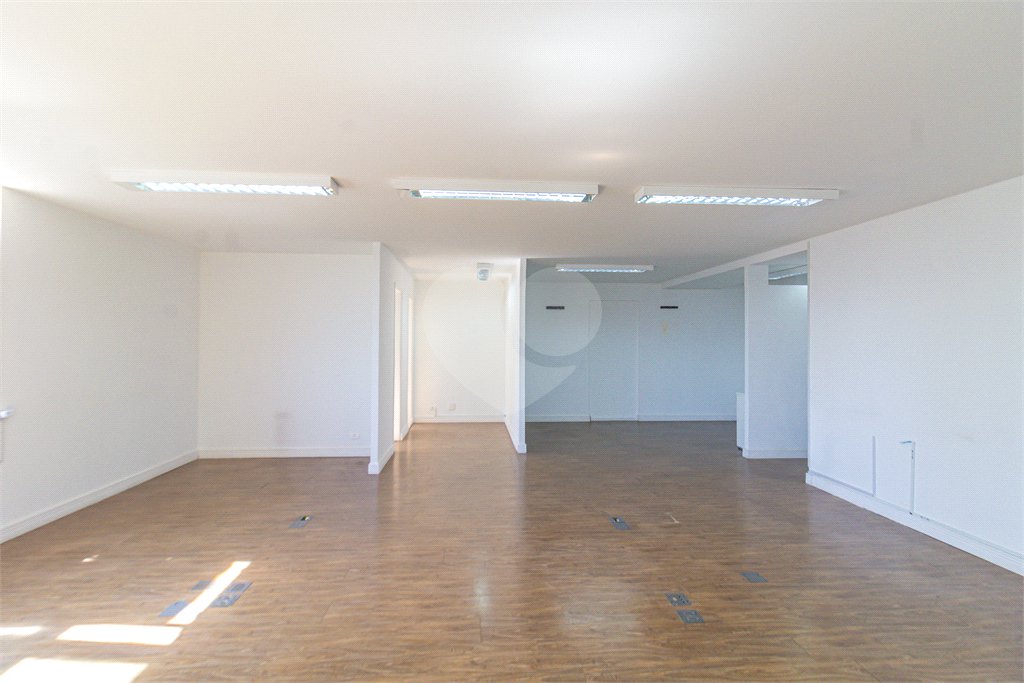 Sala à venda em Bela Vista, São Paulo, SP