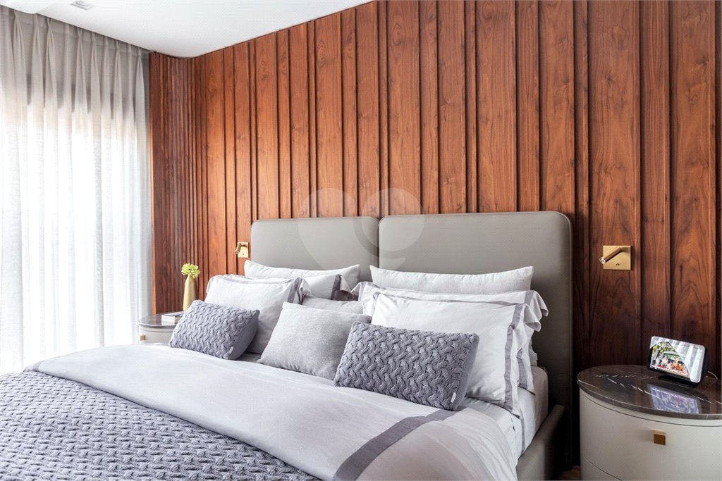 Apartamento à venda com 4 quartos, sendo 2 suítes,  em Vila Mariana, São Paulo, SP