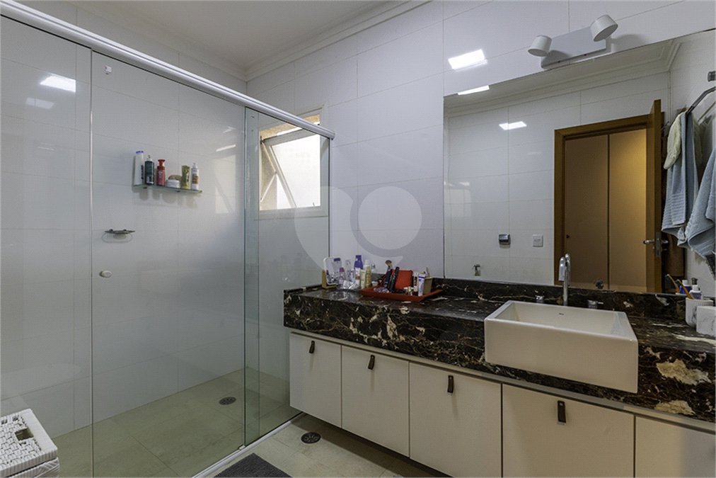 Sobrado à venda com 3 quartos, sendo 1 suíte, em Vila Ipojuca, São Paulo, SP