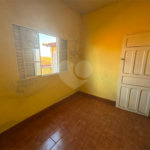 Casa à venda com 4 quartos, sendo 1 suíte, em Vila Maria, Itapetininga, SP