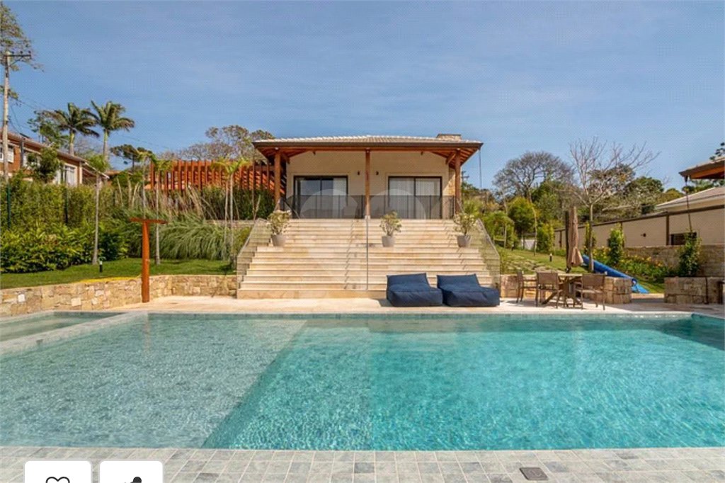 Casa à venda com 7 suítes no condomínio Clube de Campo Valinhos, Valinhos - SP