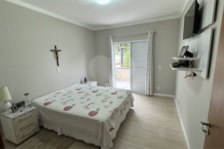 Casa à venda com 3 suítes no condomínio Residencial Delle Stelle, Louveira - SP