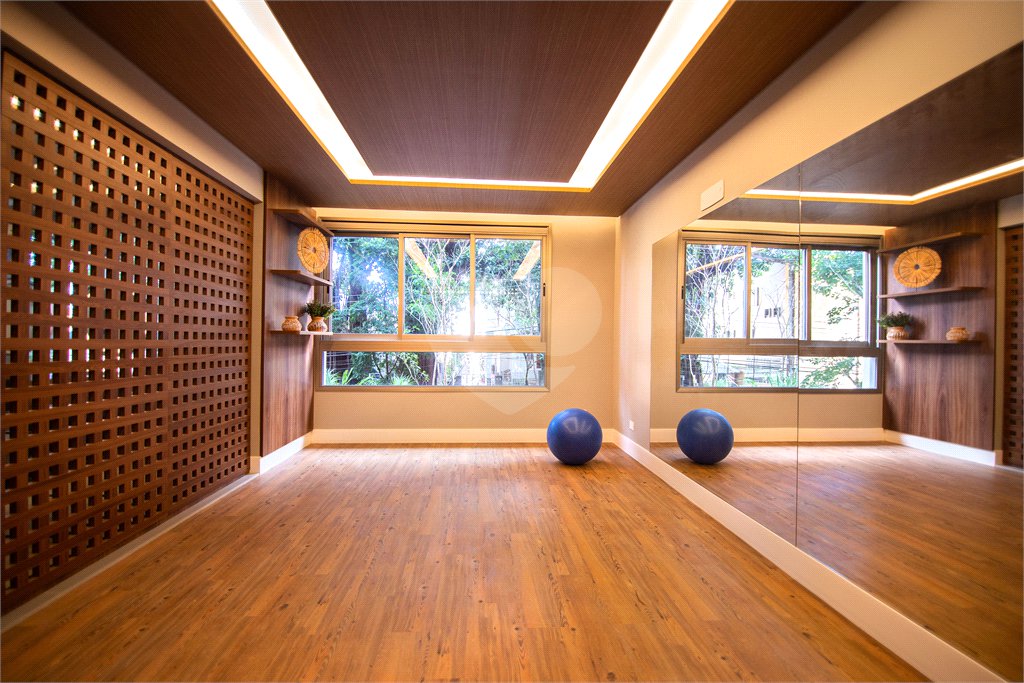 Apartamento à venda com 3 suítes em Vila Mariana, São Paulo, SP