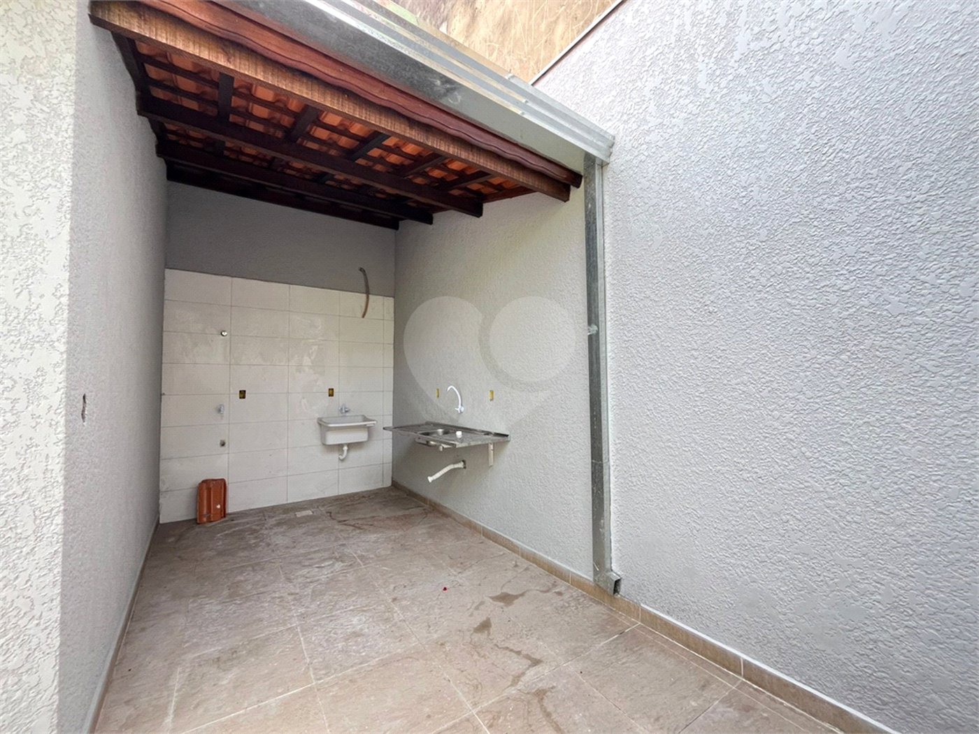 Casa à venda com 2 quartos, sendo 1 suíte, em Ipanema Ville, Sorocaba, SP