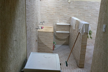 Casa à venda com 4 quartos, sendo 2 suítes,  em Vila Rei, Mogi das Cruzes, SP