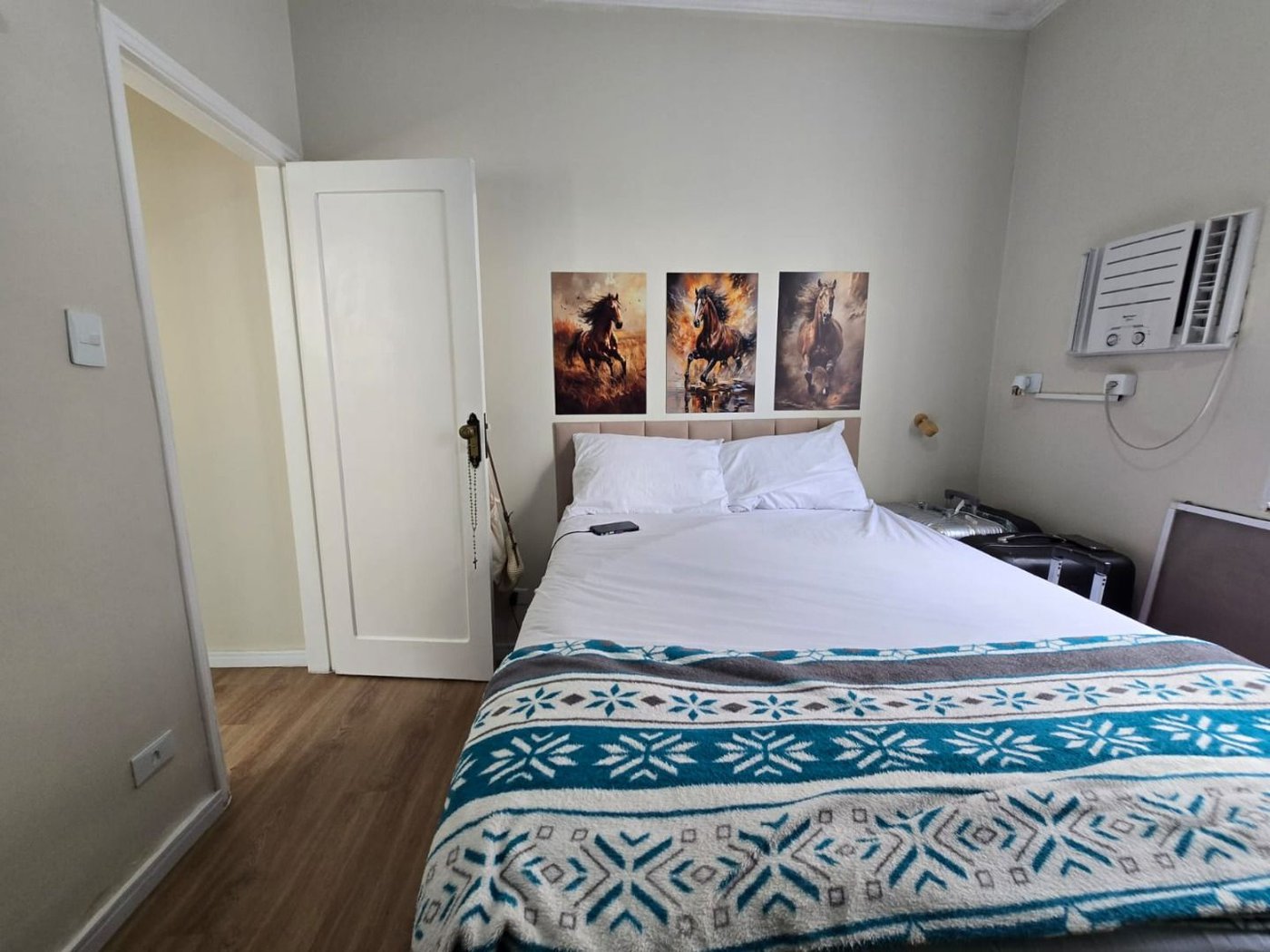 Apartamento com 2 dormitórios à venda, 59 m² por R$ 420.000,00 - Gonzaga - Santos/SP