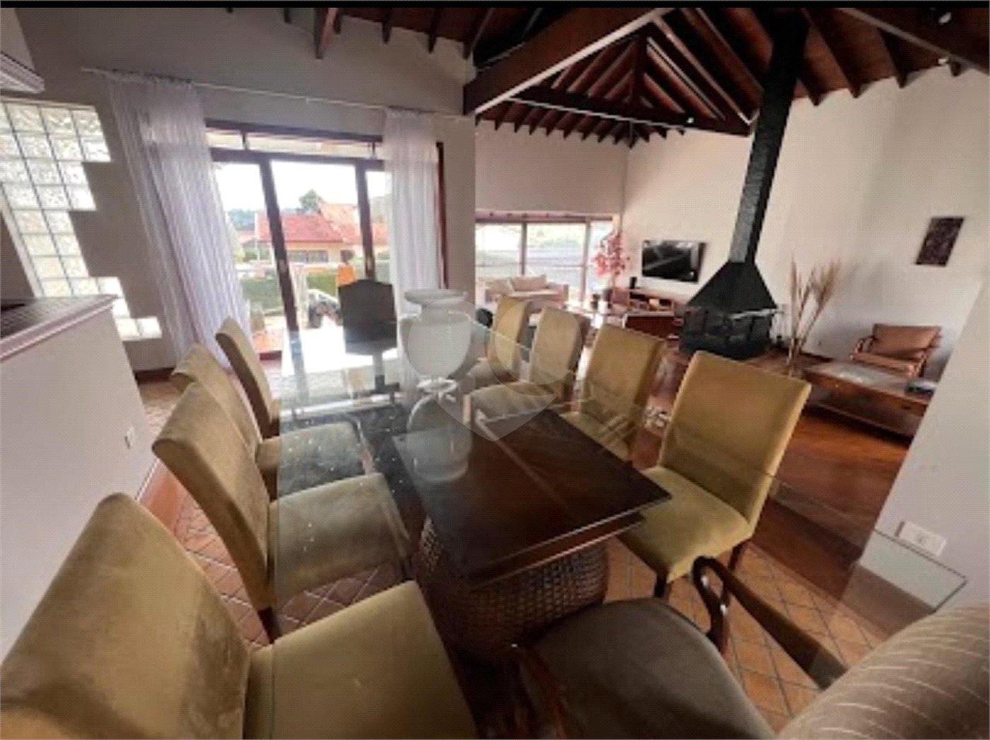 Casa à venda com 5 suítes em Aruã, Mogi das Cruzes, SP