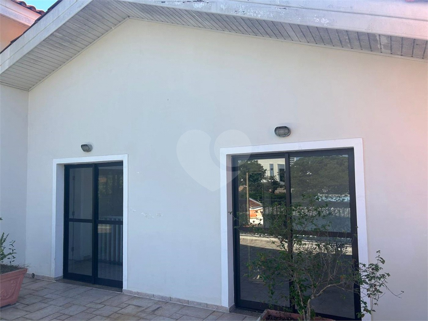 Casa à venda com 5 quartos, sendo 4 suítes, em Butantã, São Paulo, SP