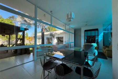 Casa à venda com 2 quartos, sendo 1 suíte, em Orla Norte, Porto Seguro, BA