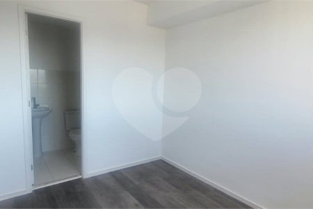 Apartamento à venda com 1 suíte em Parque Vitória, São Paulo, SP