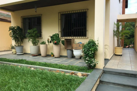 Casa à venda com 4 quartos, sendo 2 suítes, em Vila Suzana, São Paulo, SP