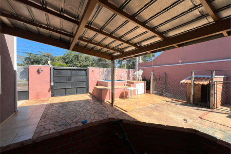 Casa à venda com 2 quartos, sendo 1 suíte,  em Estância Conceição, Itapetininga, SP