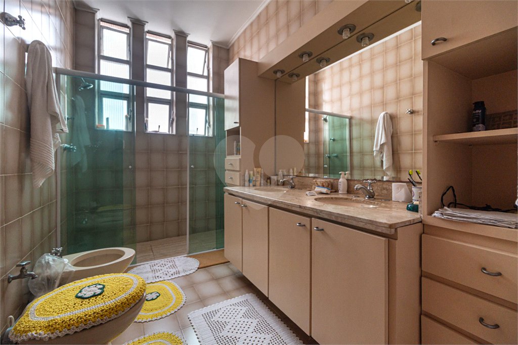 Apartamento à venda ou para alugar com 4 quartos, sendo 1 suíte,  em Jardim América, São Paulo, SP